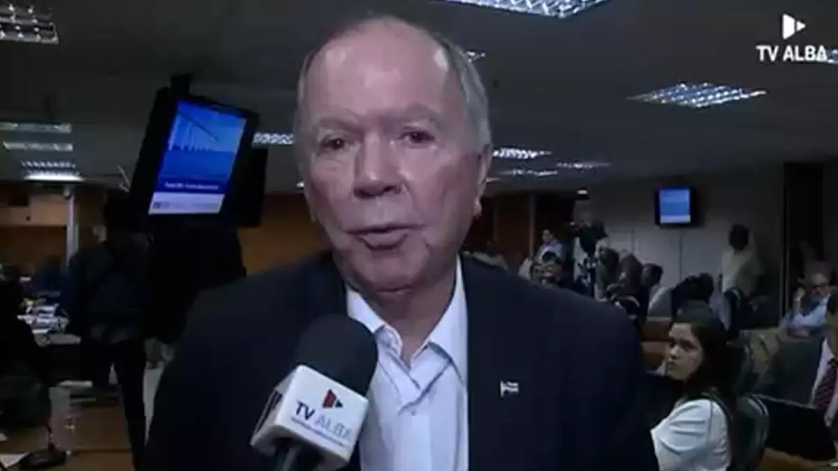 As críticas do deputado federal Cacá Leão à ponte Salvador–Itaparica viraram alvo direto do deputado estadual Robinson Almeida,