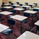 Enquanto o Paraná é apresentado como vitrine da educação pública brasileira — líder no IDEB e campeão em investimentos — uma engrenagem