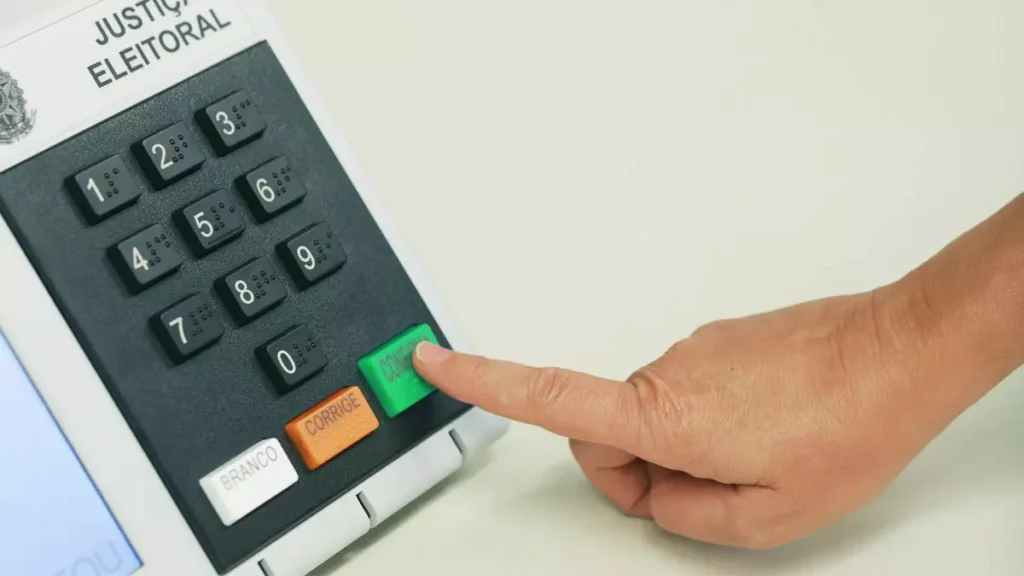 A recente divulgação da pesquisa Genial/Quaest, realizada em abril de 2026 com eleitores baianos, gerou uma onda de análises