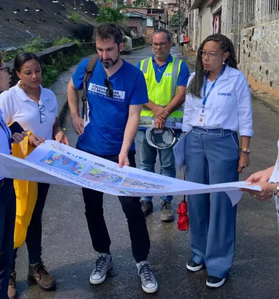 coordenador do Trabalho de Mitigação e Prevenção de Riscos, Daniel Masiero, visitaram a obra de contenção de encosta