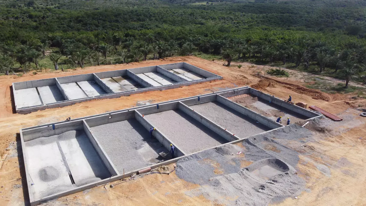 A Embasa avança com as obras de implantação do sistema de esgotamento sanitário no município de Ruy Barbosa,