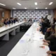 14ª reunião do Comitê de Governança. O encontro reuniu chefes dos três Poderes — Executivo, Legislativo e Judiciário — além do
