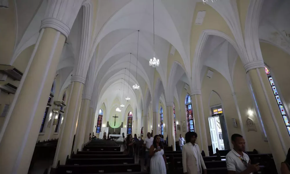 Símbolo da tradição religiosa e da identidade cultural de Feira de Santana, o Santuário Senhor dos Passos teve a obra de restauração