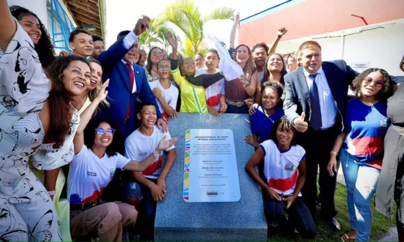 O Governo da Bahia realizou, neste sábado (9), em Jussari, um pacote de entregas e investimentos nas áreas de educação, habitação,