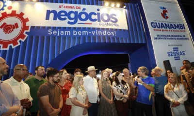 O governador Jerônimo Rodrigues participou, na noite desta quarta-feira (13), das aberturas oficiais da Expo Guanambi 2026