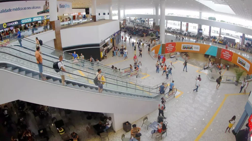 A Nova Rodoviária da Bahia – Terminal Salvador, localizada às margens da BR-324, no bairro de Águas Claras, completou quatro meses