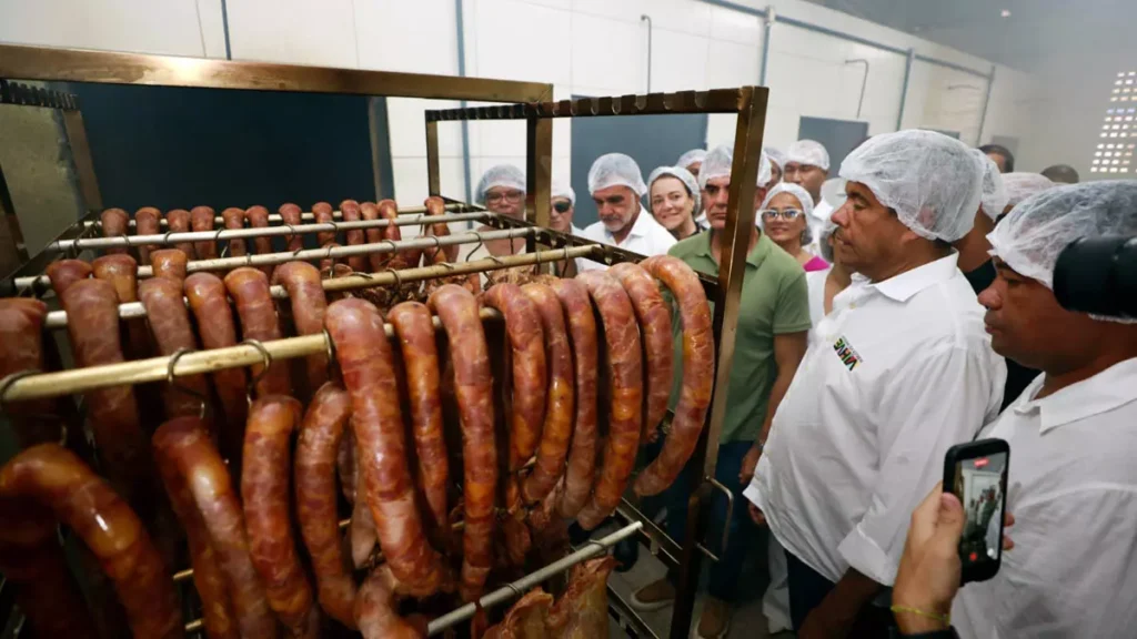 A ligação entre distritos importantes de Maragogipe vai ganhar um novo impulso com a pavimentação da BA-514, no trecho entre o entroncamento