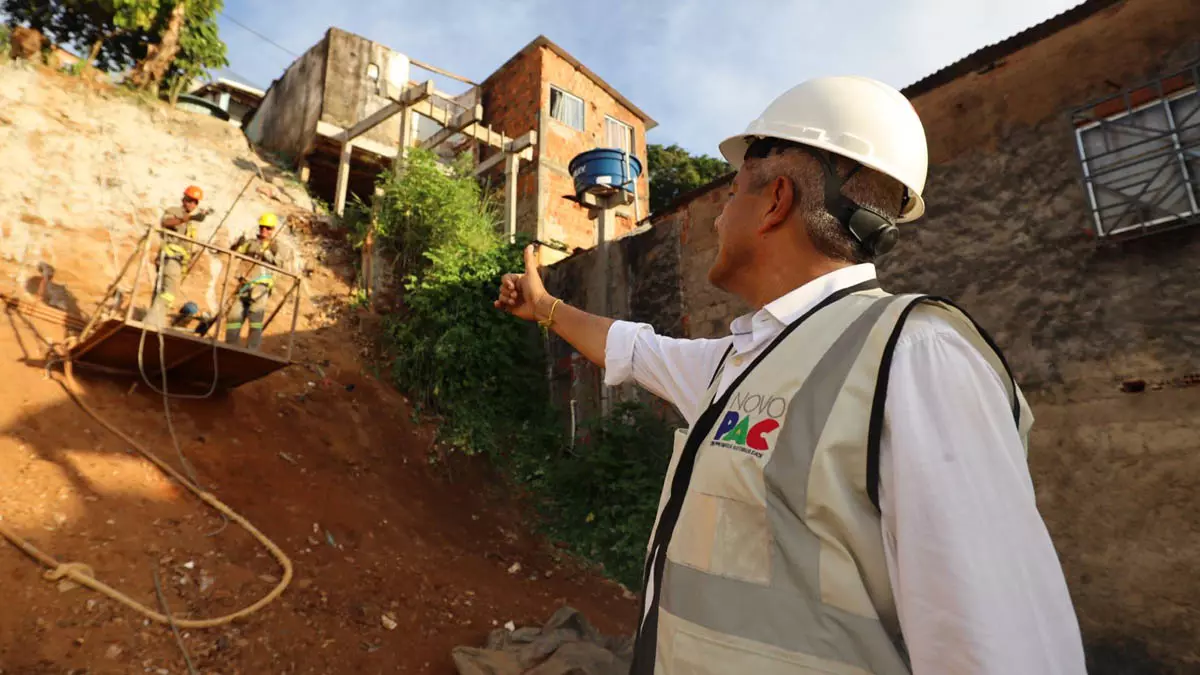 autorizou a abertura de processos licitatórios para a construção de contenções de encostas em áreas estratégicas da cidade.