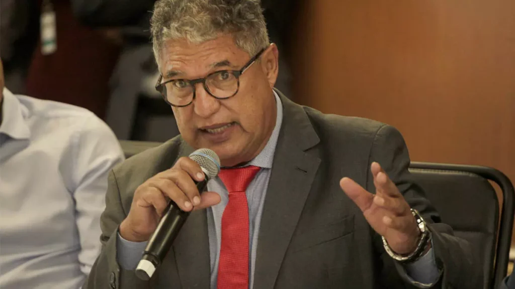 O líder do governo na Assembleia Legislativa da Bahia, deputado estadual Rosemberg Pinto (PT), reagiu à manifestação