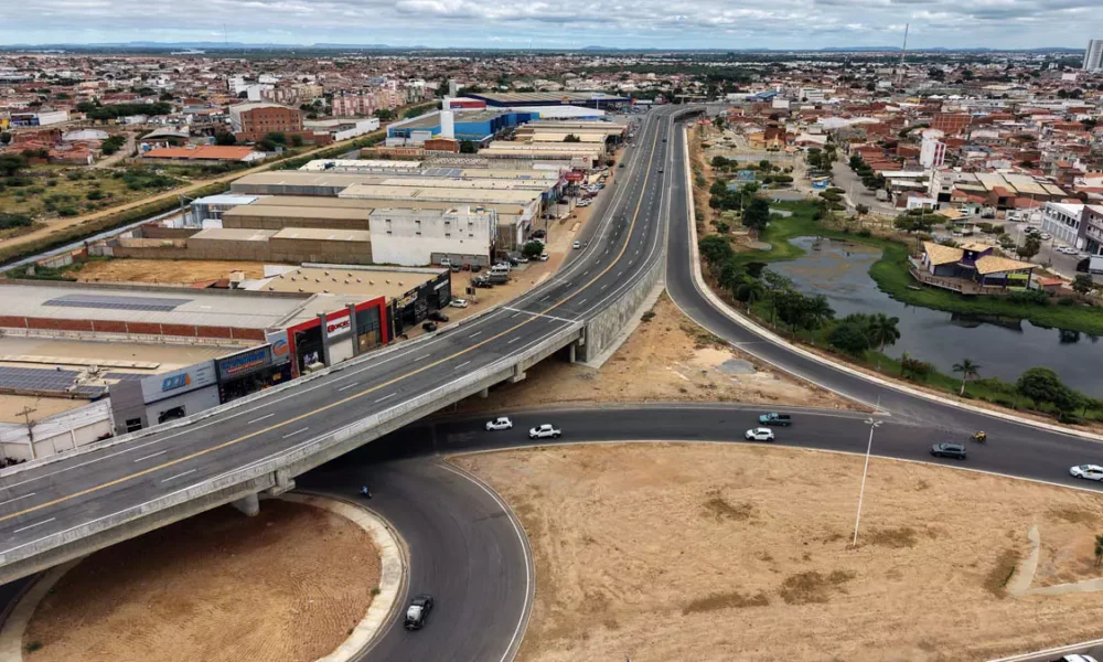 Nesta terça-feira (2), o governador Jerônimo Rodrigues e o ministro dos Transportes, George Santoro, estiveram em Juazeiro, no norte da Bahia.