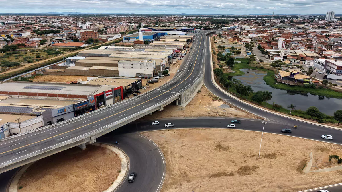 Nesta terça-feira (2), o governador Jerônimo Rodrigues e o ministro dos Transportes, George Santoro, estiveram em Juazeiro, no norte da Bahia.