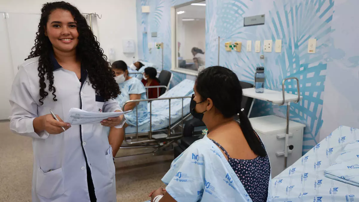 Hospital Regional de Juazeiro. A ampliação da capacidade assistencial da unidade foi acompanhada pela secretária da Saúde do Estado, Roberta