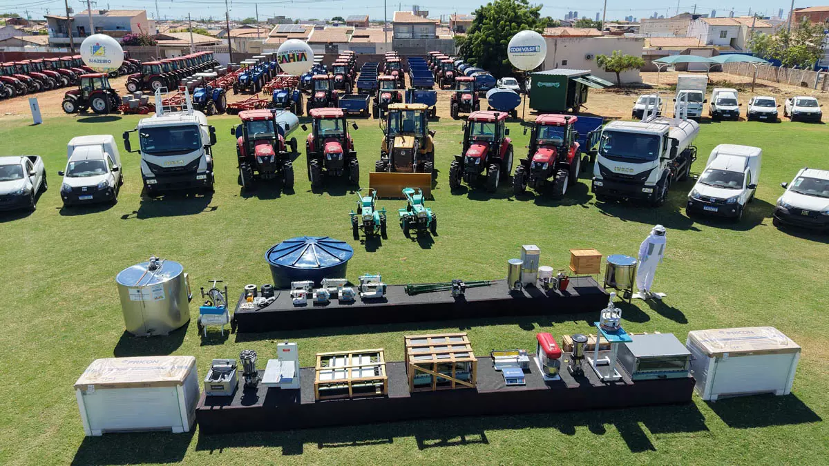 Municípios do Norte baiano receberam, nesta sexta-feira (12), novos investimentos voltados à infraestrutura urbana, ao fortalecimento
