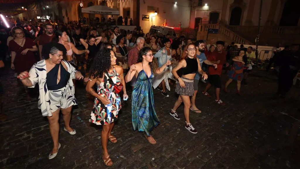 No Centro Histórico de Salvador, o bairro do Carmo segue como um dos principais circuitos dos festejos juninos da capital baiana.
