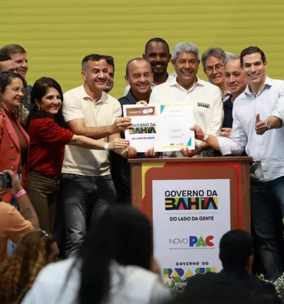 beneficiam diretamente 200 municípios, com a abertura de licitações para novas obras, assinatura de ordens de serviço para pavimentação e