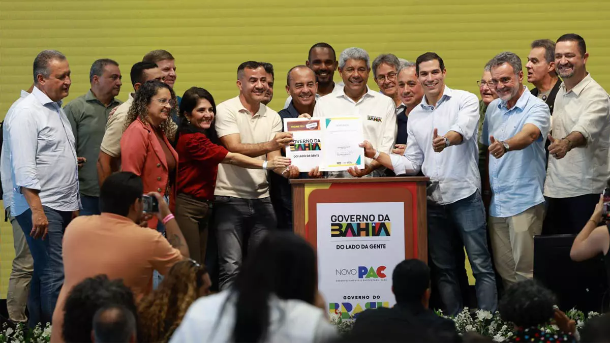beneficiam diretamente 200 municípios, com a abertura de licitações para novas obras, assinatura de ordens de serviço para pavimentação e