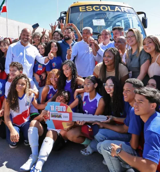 o governador Jerônimo Rodrigues inaugurou, nesta terça-feira (16), o novo Colégio Estadual de Tempo Integral de Barra.
