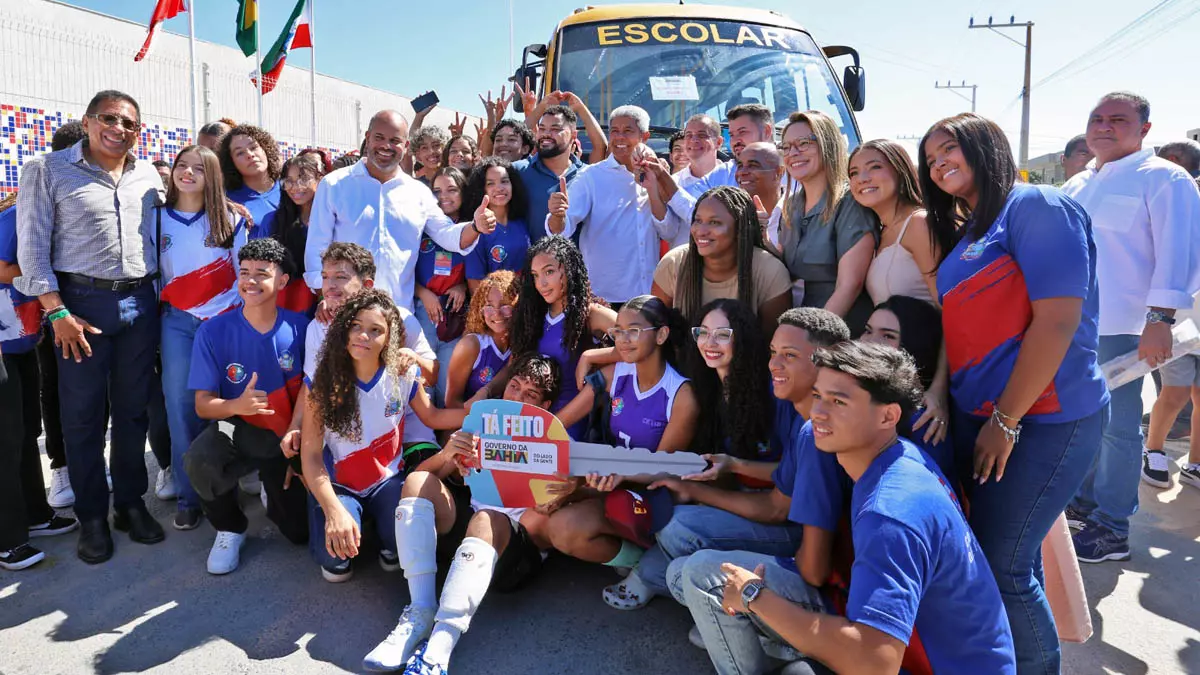 o governador Jerônimo Rodrigues inaugurou, nesta terça-feira (16), o novo Colégio Estadual de Tempo Integral de Barra.