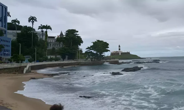 O inverno na Bahia começou neste domingo (21), às 5h24. Para este ano, especialistas do Instituto do Meio Ambiente e Recursos