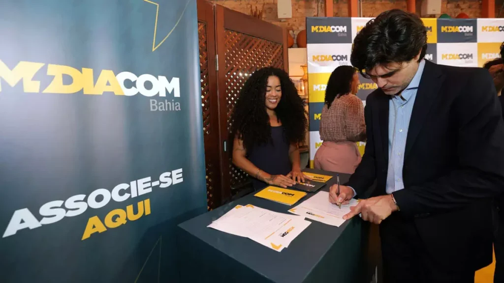 A comunicação baiana ganhou um novo espaço de articulação institucional nesta terça-feira (30), com o lançamento da MIDIACOM