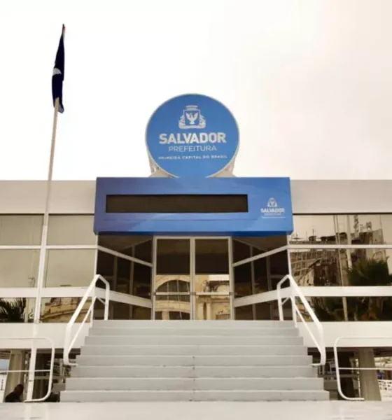 A Prefeitura de Salvador abriu inscrições para concurso público destinado ao preenchimento de cargos de professor e coordenador