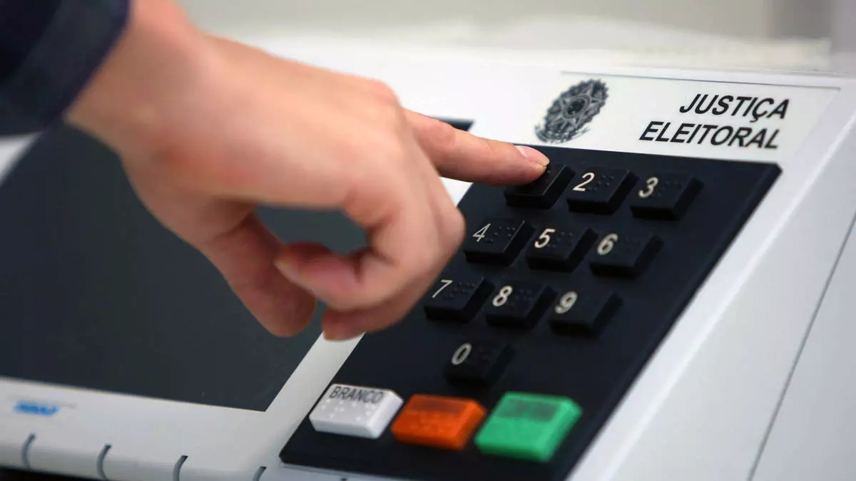 O voto em branco e o voto nulo continuam gerando dúvidas entre os eleitores, especialmente em períodos eleitorais.