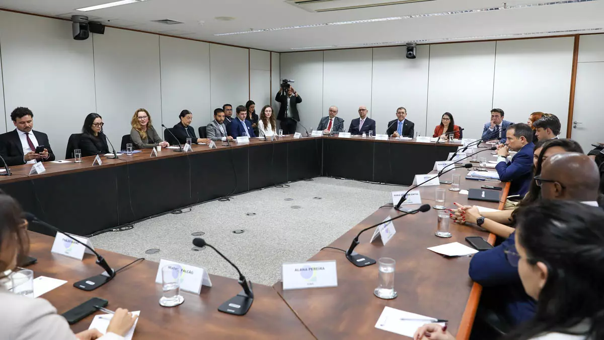 O Tribunal Superior Eleitoral (TSE) ampliou a cooperação com plataformas digitais para fortalecer o enfrentamento à desinformação