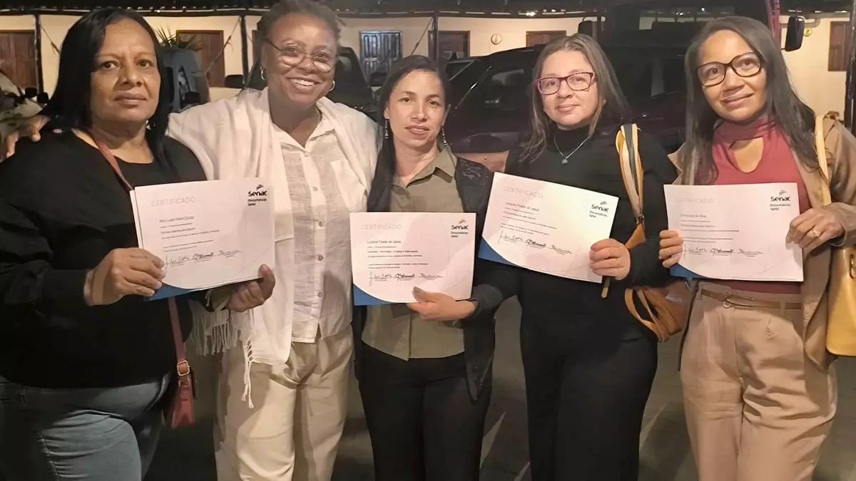 receberam, na última sexta-feira (18), certificados dos cursos de qualificação promovidos pela Secretaria de Turismo da Bahia (Setur-BA
