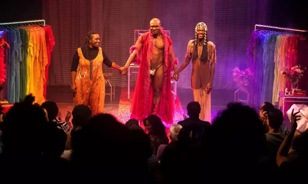 A curta temporada do espetáculo “Jorge Pra Sempre Verão” chega ao fim neste final de semana na CAIXA Cultural Salvador, com apresentações