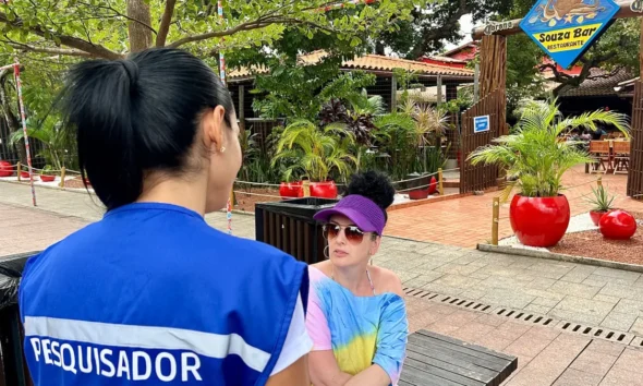 litorâneos e pela Chapada Diamantina. Durante os passeios, os visitantes são abordados por equipes da Pesquisa Macro de Caracterização