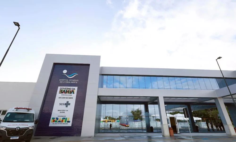 quarta-feira (1º), em Alagoinhas, o Hospital Estadual do Litoral Norte — a primeira unidade hospitalar entregue no país no âmbito