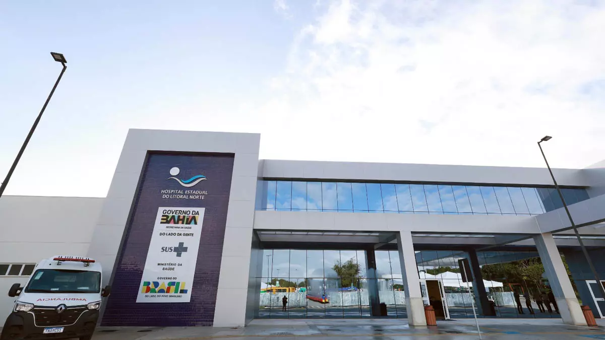 quarta-feira (1º), em Alagoinhas, o Hospital Estadual do Litoral Norte — a primeira unidade hospitalar entregue no país no âmbito