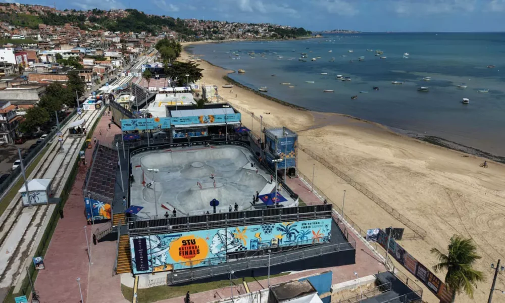 A primeira e única pista de skate do Brasil certificada pela World Skate, entidade responsável pelas competições olímpicas da modalidade,