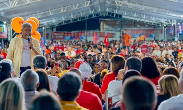mais de 10 mil pessoas no Programa de Governo Participativo (PGP 2026 – Encontros para o Futuro), o governador Jerônimo Rodrigues (PT)