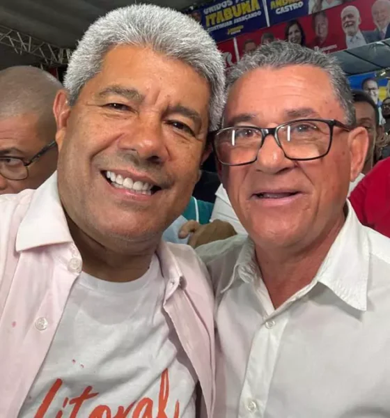 O vice-prefeito de Aiquara, Brito (PP), desmentiu nesta quinta-feira (16) a informação de que teria declarado apoio ao ex-prefeito