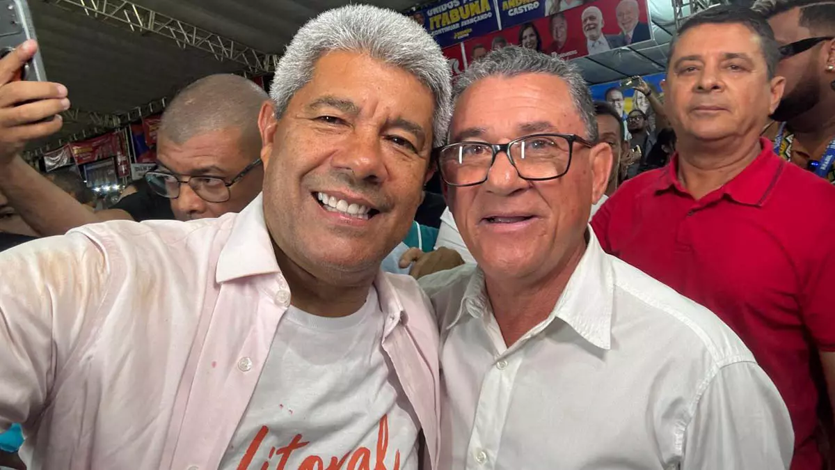 O vice-prefeito de Aiquara, Brito (PP), desmentiu nesta quinta-feira (16) a informação de que teria declarado apoio ao ex-prefeito