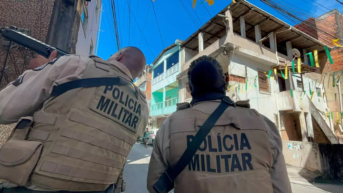 pelas ações das equipes ordinárias e especializadas da Polícia Militar na região do Complexo do Nordeste de Amaralina,