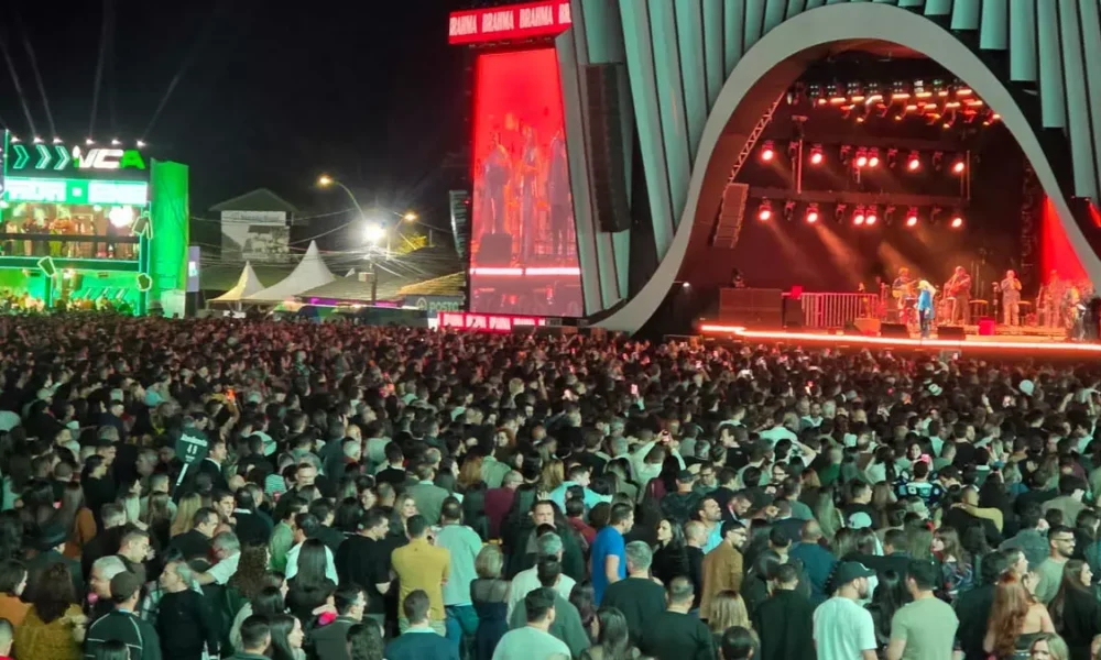 A Rua Chile, no Centro Histórico de Salvador, sediou o Wine Brasil Music 2026, festival que reuniu vinícolas baianas, nacionais