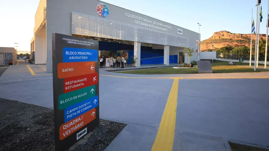 A educação pública da Bahia alcançou uma nova escala durante o governo Jerônimo Rodrigues. O avanço pode ser observado na expansão