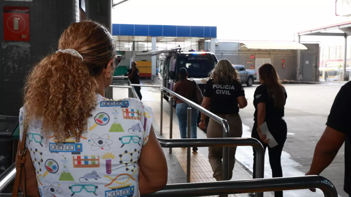 A Polícia Civil da Bahia (PCBA) levou, nesta quarta-feira (19), a Delegacia Móvel ao Terminal Mussurunga, em Salvador.