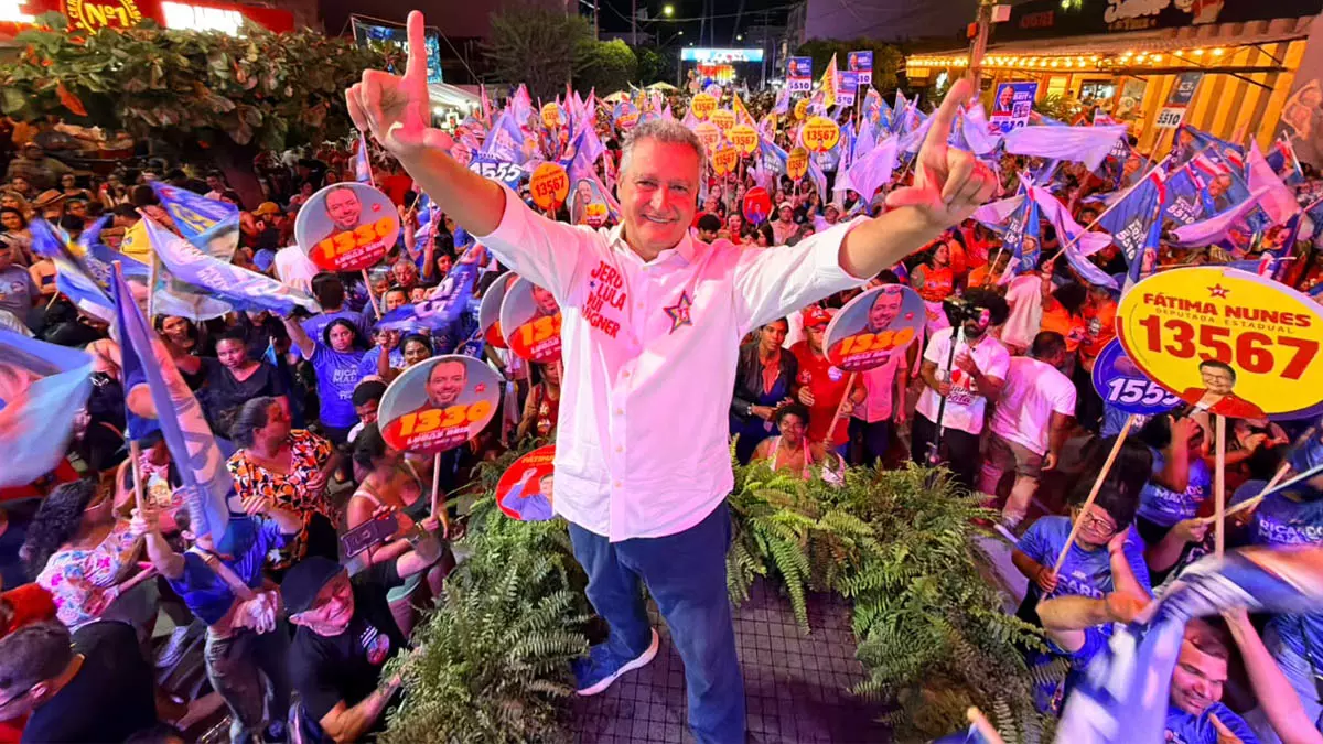 Caravana do Time de Lula pelo semiárido baiano, que também passou pelas cidades de Itapicuru, Olindina, Nova Soure e Cipó