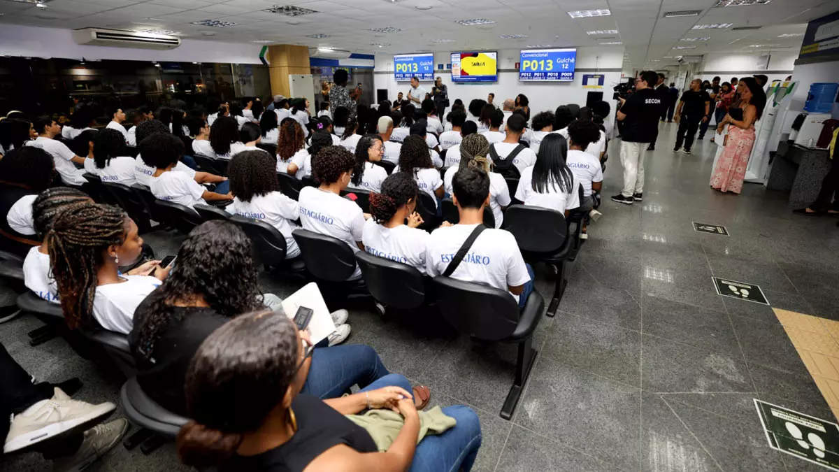 Cerca de 200 estudantes do ensino técnico e profissionalizante da rede pública estadual participaram, nesta quarta-feira (26),