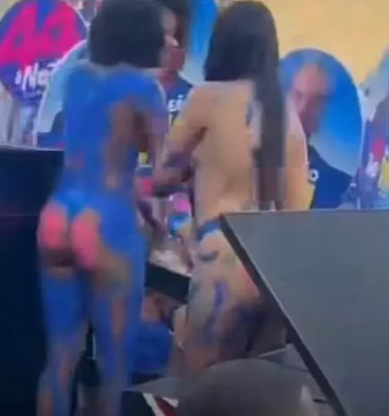 A deputada federal Lídice da Mata (PSB) criticou a presença de duas jovens seminuas, com os corpos pintados nas cores da campanha