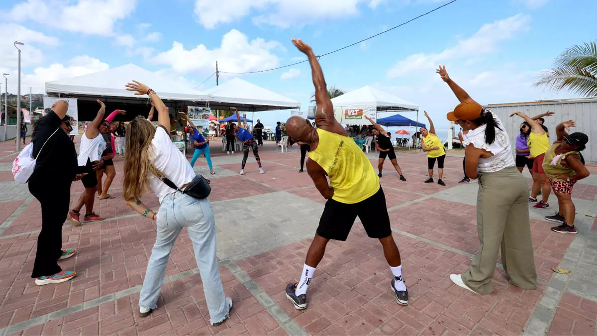 Crianças, jovens e moradores de Praia Grande participaram, neste sábado (29), de um Dia de Lazer com atividades esportivas,