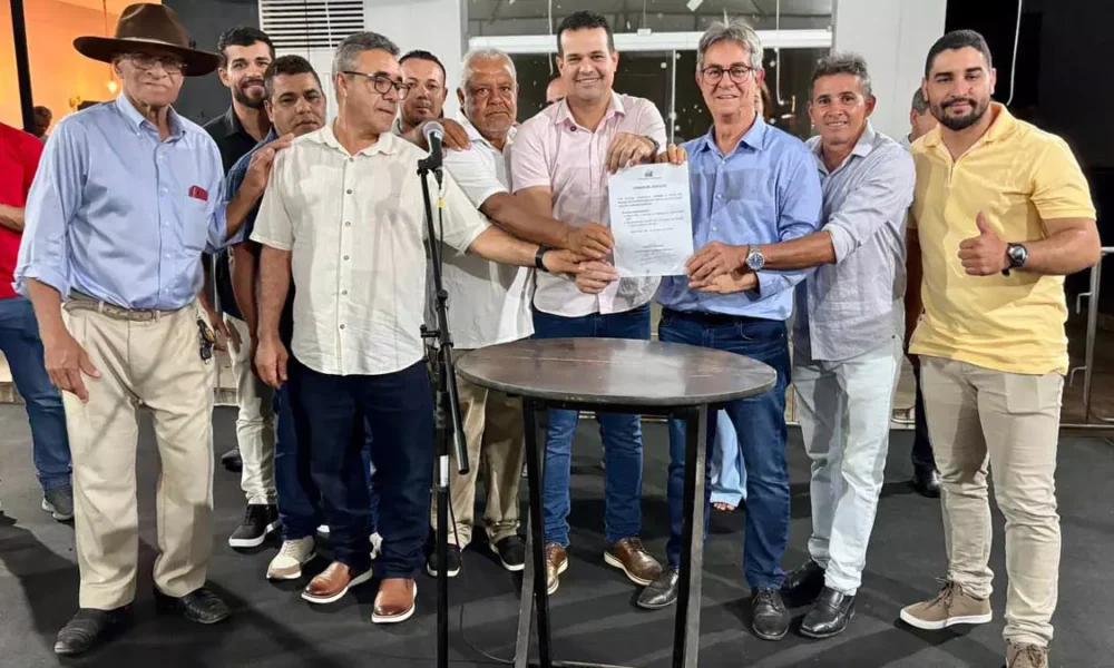 Barro Alto recebeu, neste sábado (29), investimentos nas áreas de infraestrutura rodoviária e conectividade. Durante a agenda,
