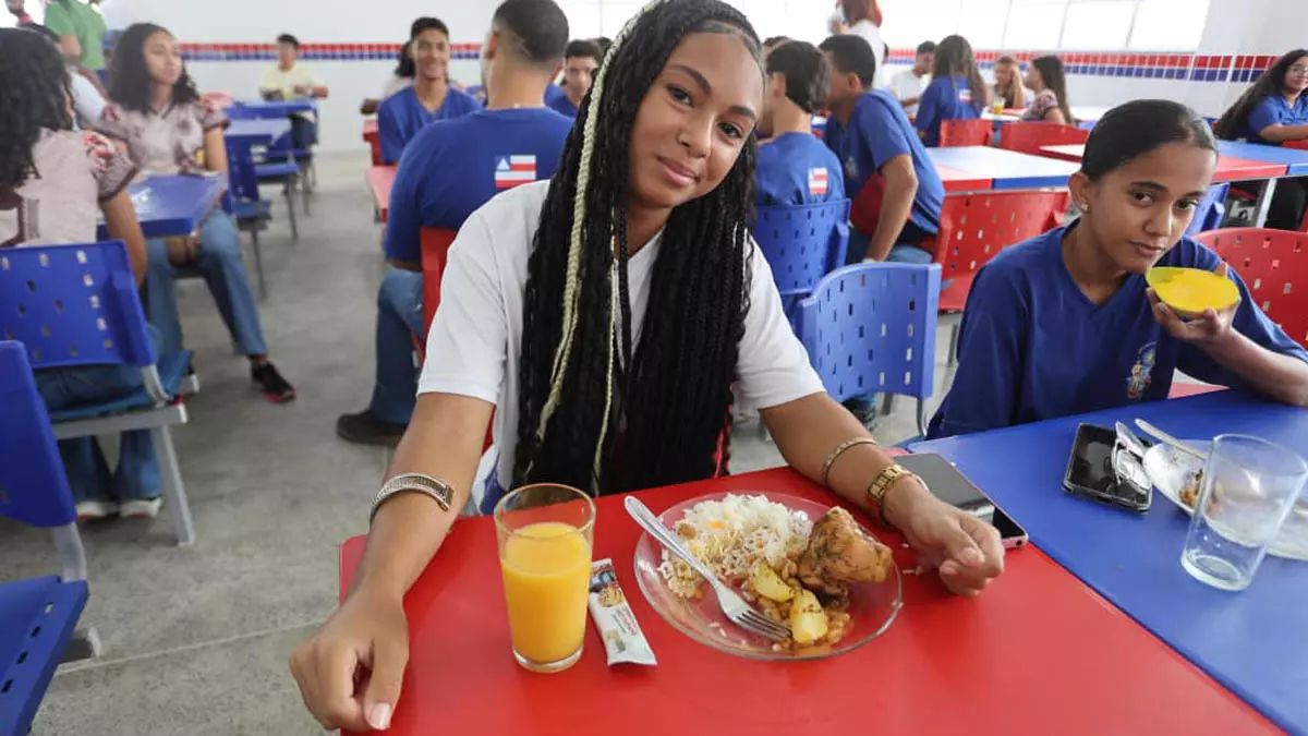 Uma nova etapa do fornecimento de produtos da Agricultura Familiar para a alimentação escolar da rede estadual teve início