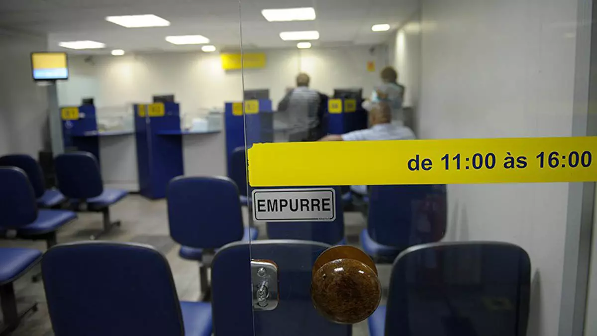 O presidente Luiz Inácio Lula da Silva sancionou a lei que cria um sistema de transferência automática para o pagamento