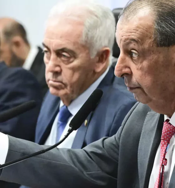 A Comissão de Constituição e Justiça (CCJ) do Senado aprovou, nesta quarta-feira (2), a Proposta de Emenda à Constituição