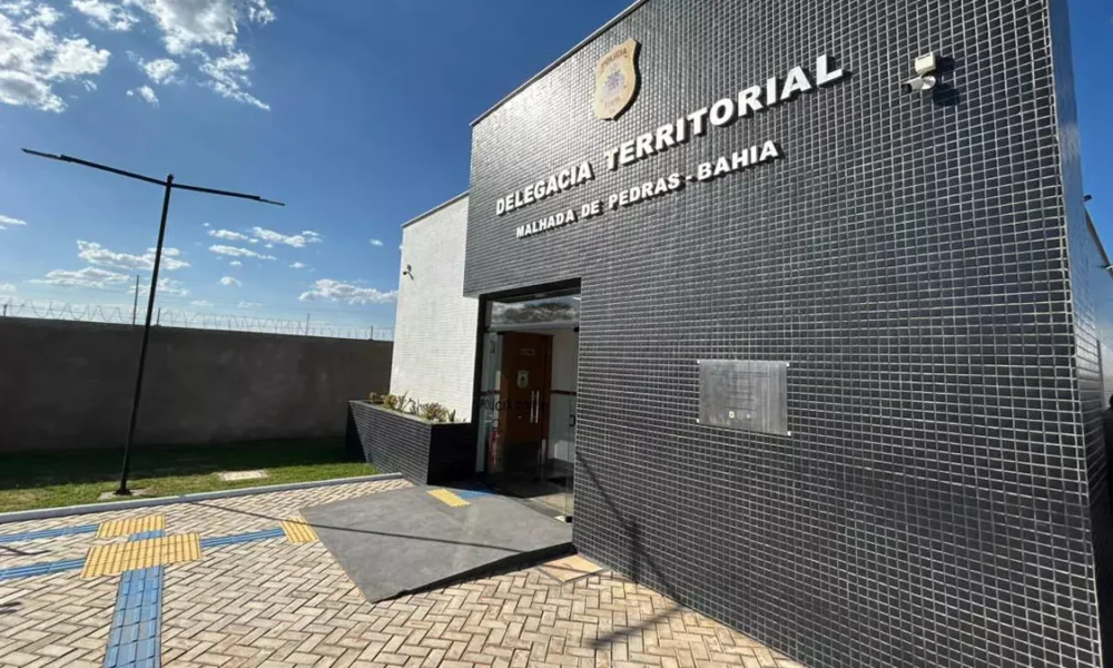 O Governo da Bahia realizou, nesta terça-feira (1º), uma série de entregas e autorizações voltadas ao fortalecimento dos serviços de saúde