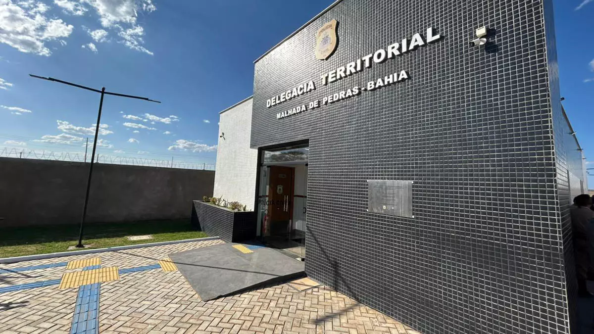 O Governo da Bahia realizou, nesta terça-feira (1º), uma série de entregas e autorizações voltadas ao fortalecimento dos serviços de saúde